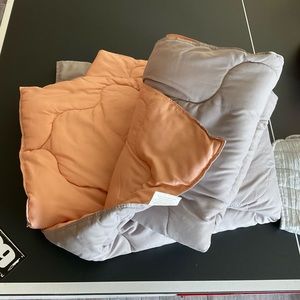 Twin Extra Long Bed Set and Pillow Case